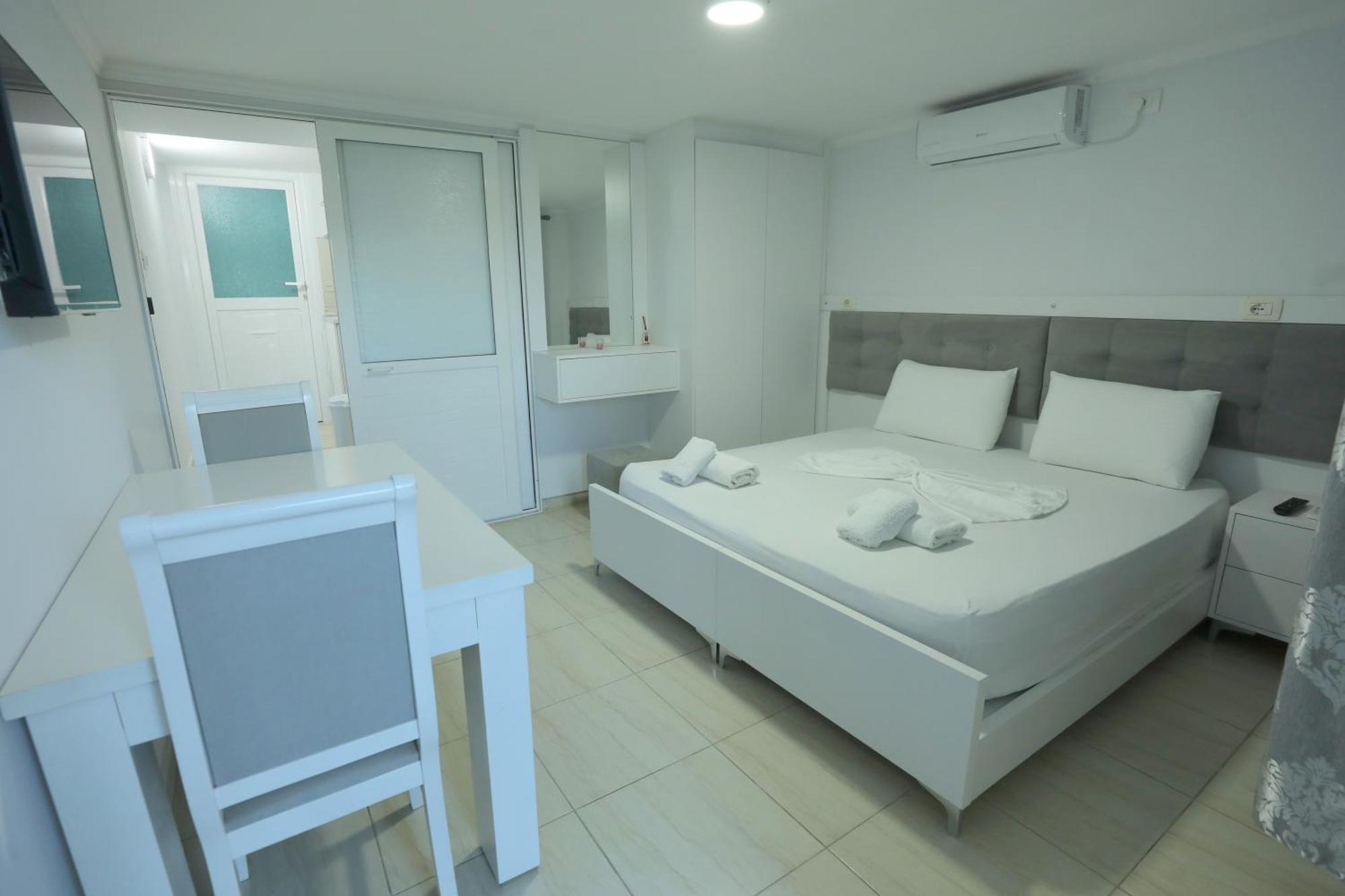 Villa Kevin'S Sarandë Exterior foto
